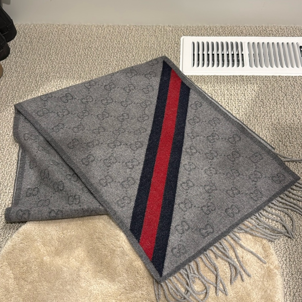 Gucci Gray Scarf with Red and Blue Stripes